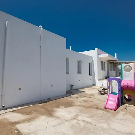 Mavris - Lovely 4 Bedroom With Private Pool In Villa Ayia Napa