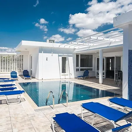 Villa Mavris - Lovely 4 Bedroom Villa With Private Pool In Central Ayia Napa Villa Ayia Napa