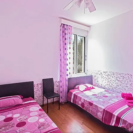 Villa Mavris - Lovely 4 Bedroom Villa With Private Pool In Central Ayia Napa