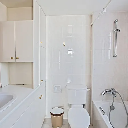 Mavris - Lovely 4 Bedroom With Private Pool In