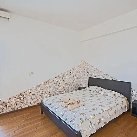 Mavris - Lovely 4 Bedroom With Private Pool In Villa *
